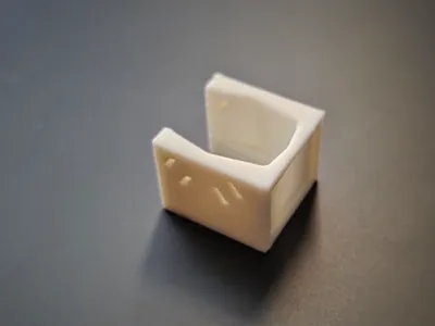 Minimalist Toothbrush Holder 