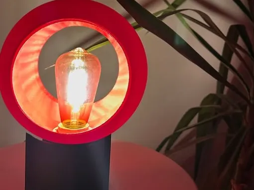 ROTATING DESIGN LAMP