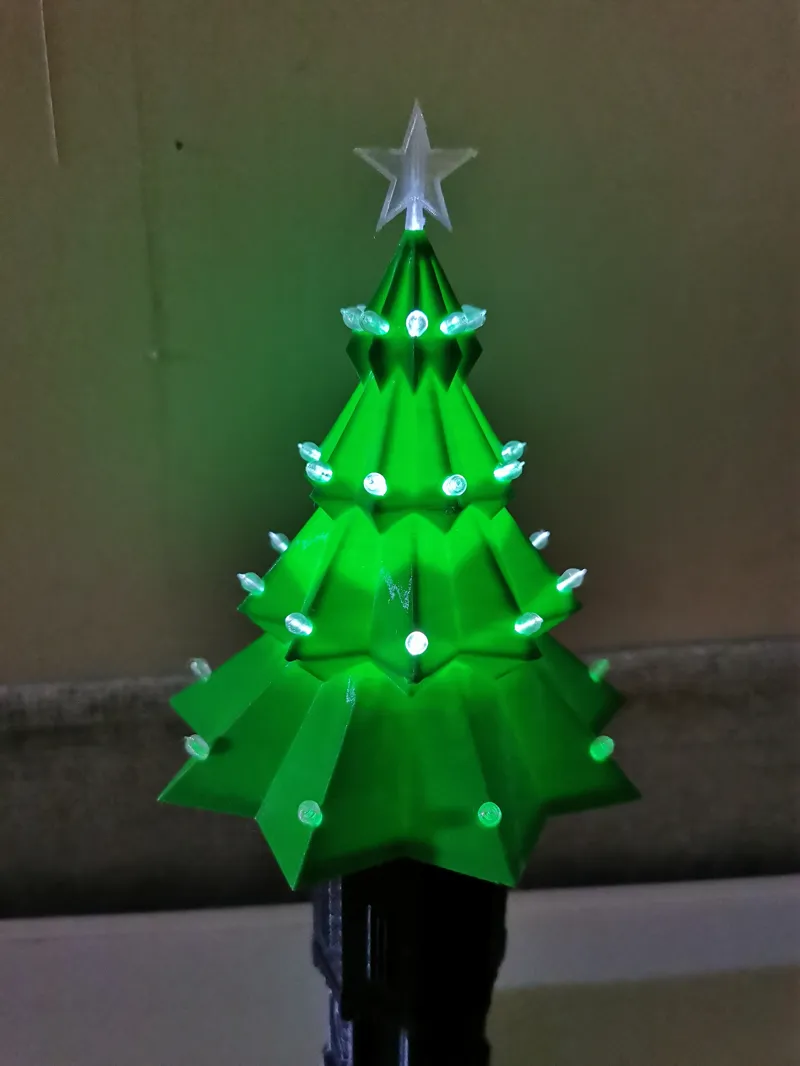 Lighted_Christmas_Tree