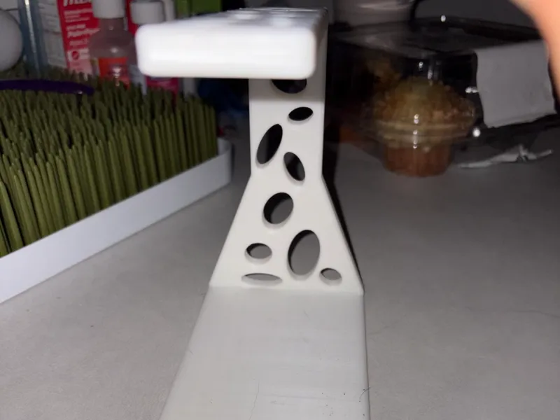 shoe holder, akward pic but works in small space