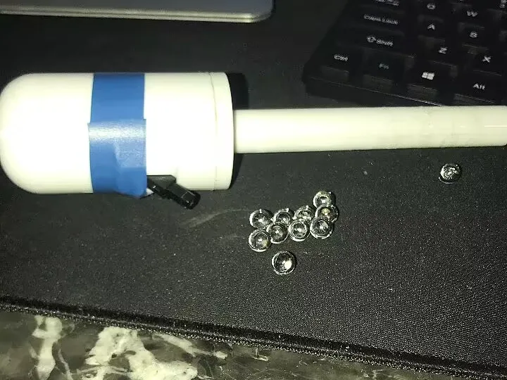 能发射标准水弹的酒精发射器（土豆炮）