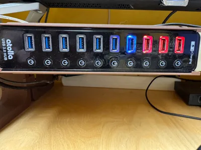 USB 3.0 Atolla hub IKEA LACK Mount