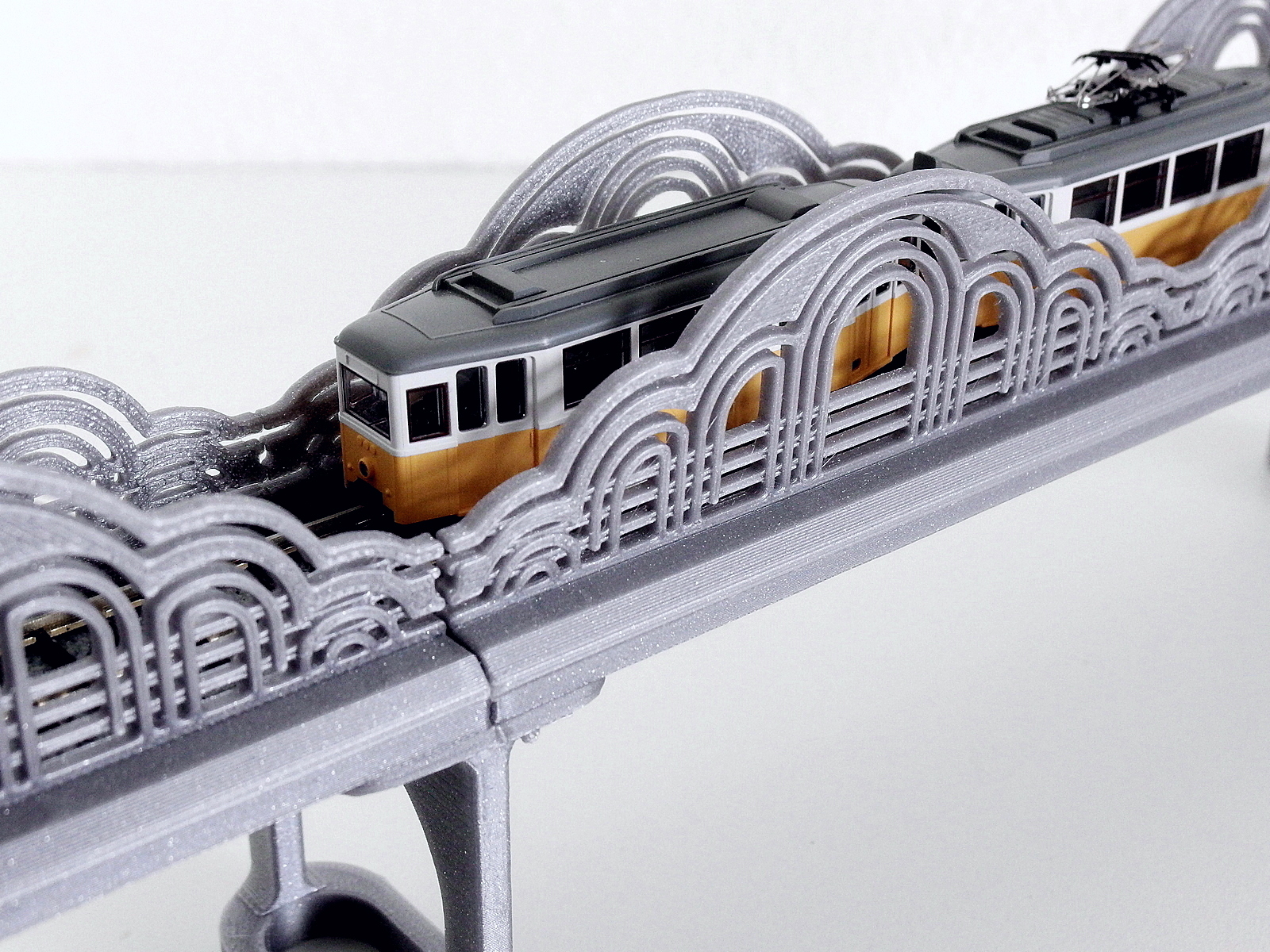 "Art Deco" Railway Bridge - N Scale - H0 Scale