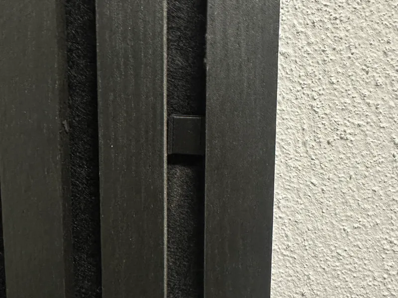 Akustikpaneel Schraubenblende