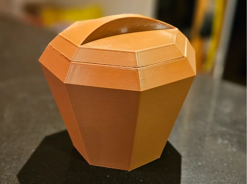 Honeycomb style container