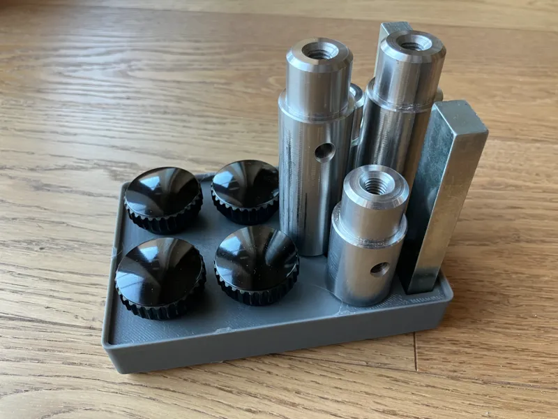 Sauter Bench Dog Set (with Magnets) Gridfinity 3×2