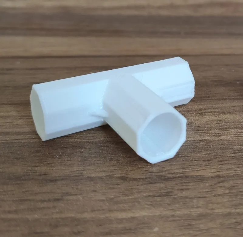 T CONNECTOR DIA. 12mm center closed.