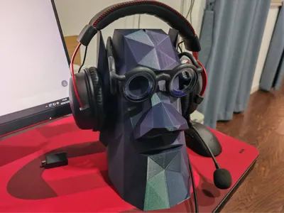 3-in-1 Avatar Model with Headphone Stand, Glasses Stand, and Tissue Box Holder