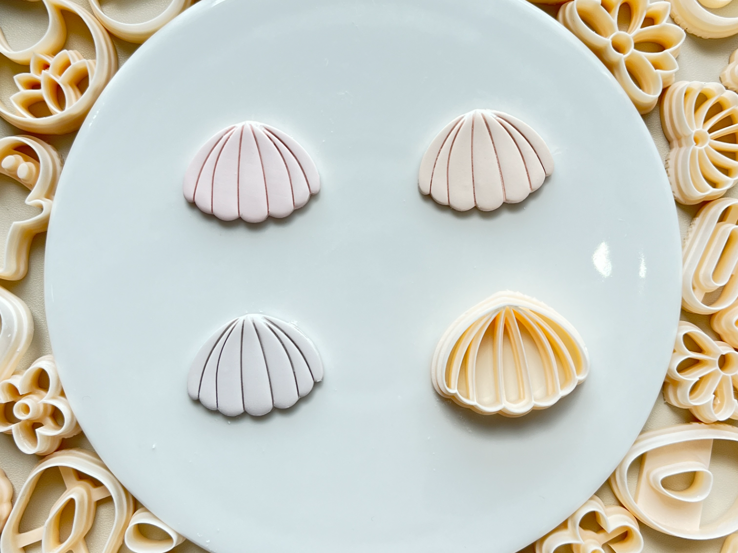 Scallop polymer clay cutters Jewelry-making tools