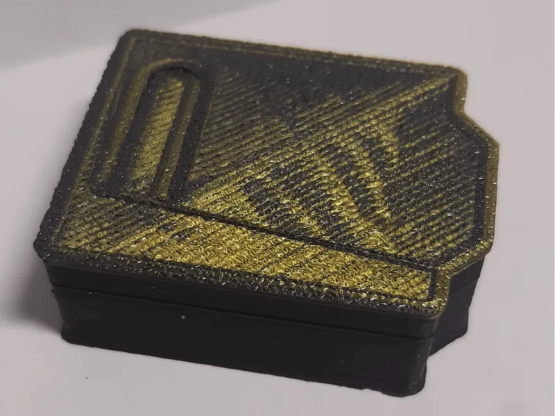 Button / light case