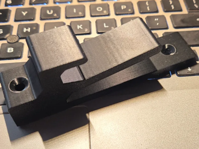 Snowboard Support Hook