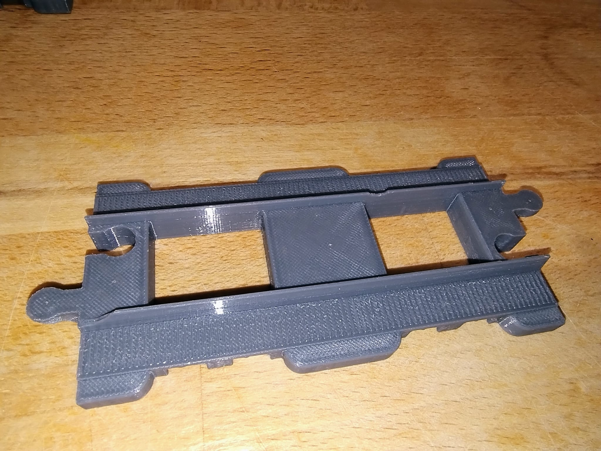 DUPOL STRAIGHT TRAIN TRACK  NO support