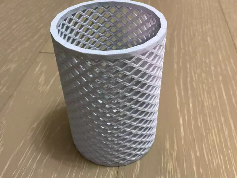 网格笔筒