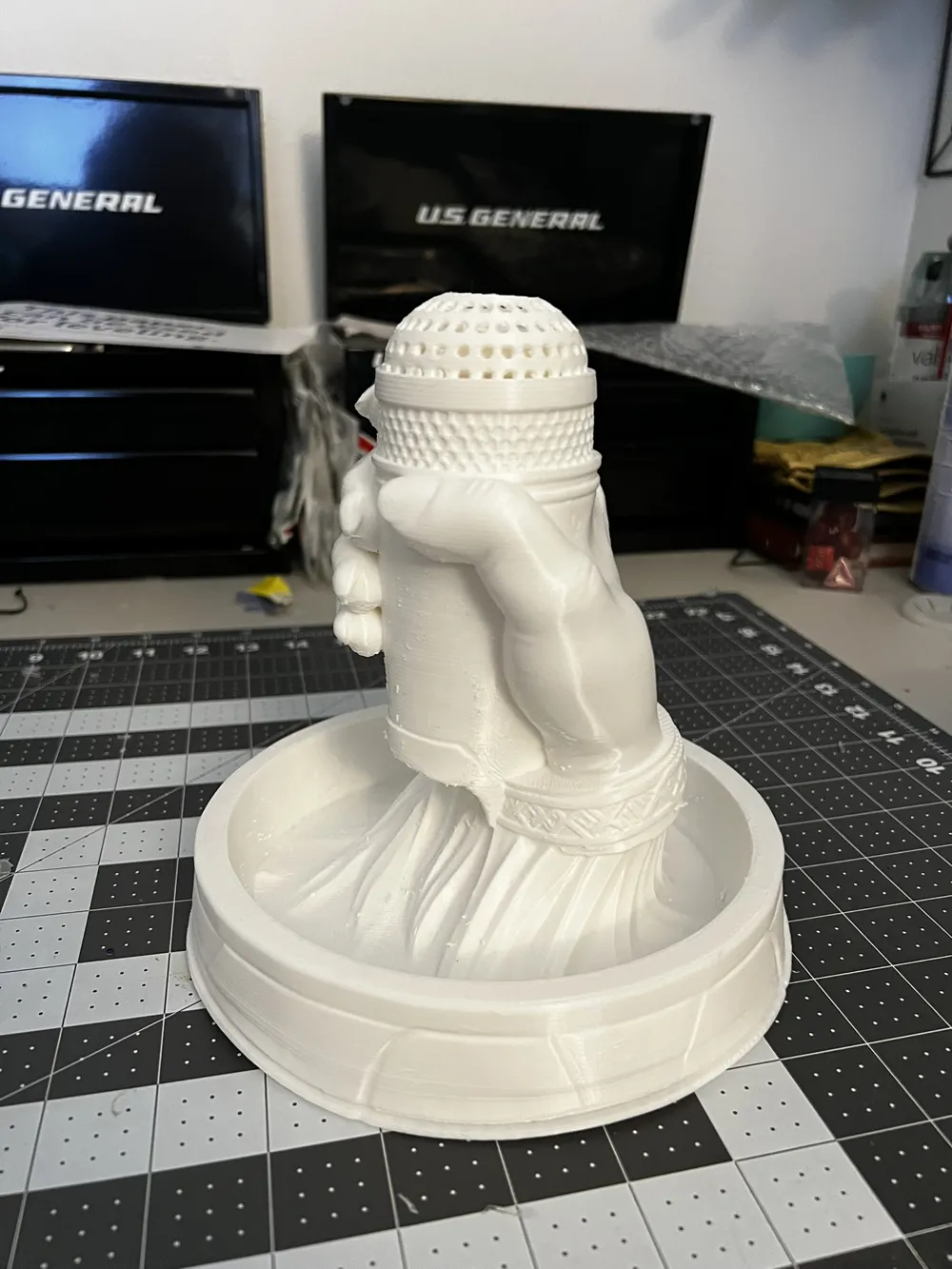 Bard inspired - Mage hand and Mic Dice Tower - Free 3D Print Model ...