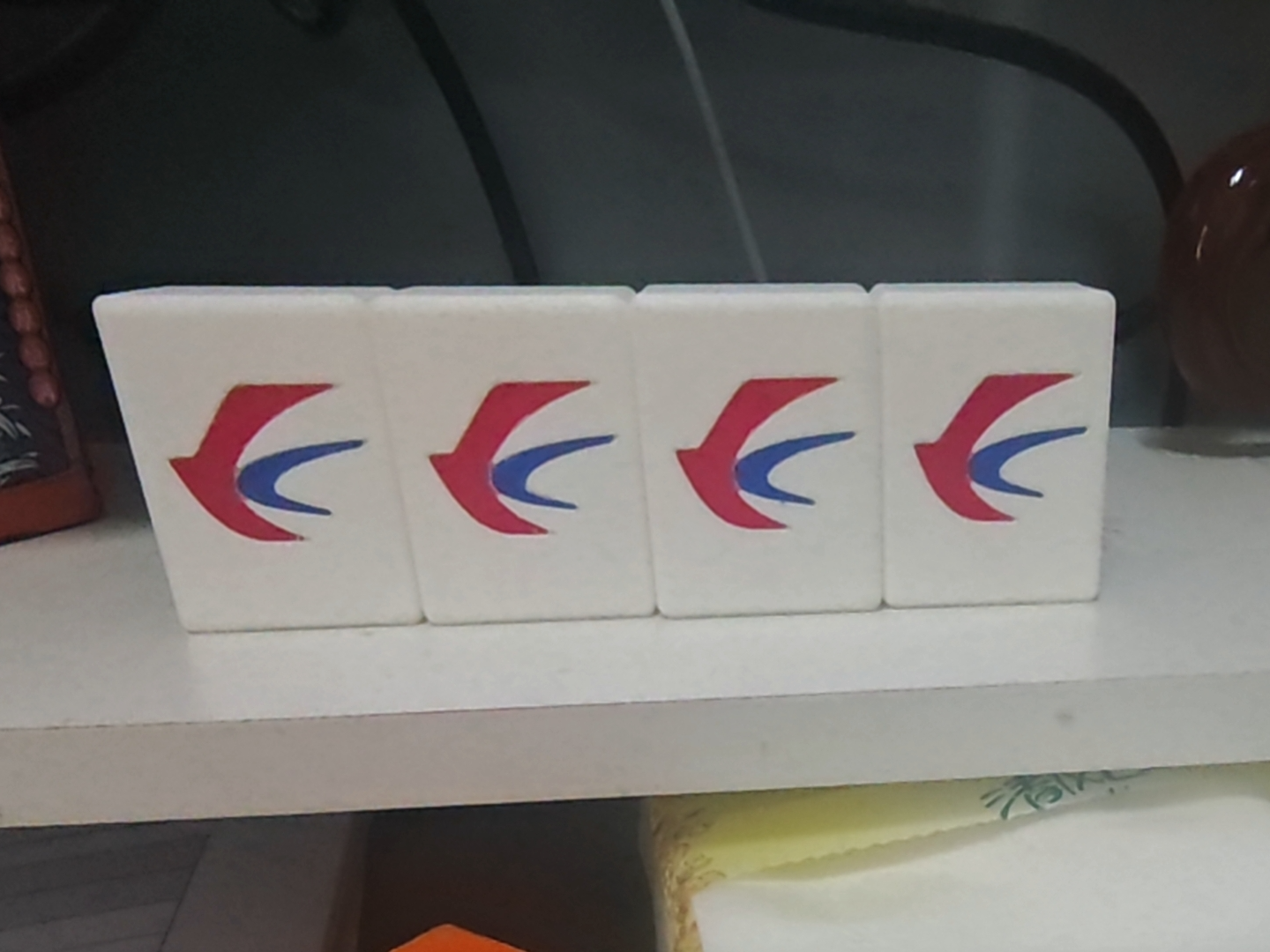 东航LOGO麻将
