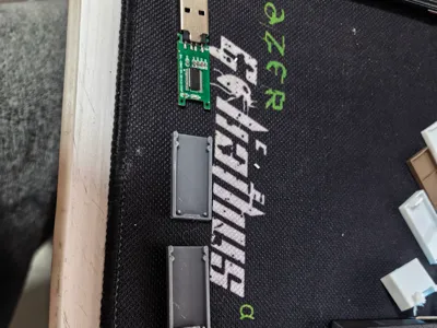 Kingston G2 USB drive case