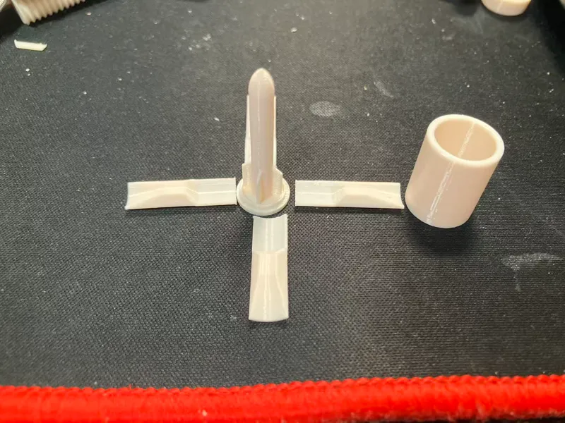 13mm直径尾翼稳定脱壳穿甲弹