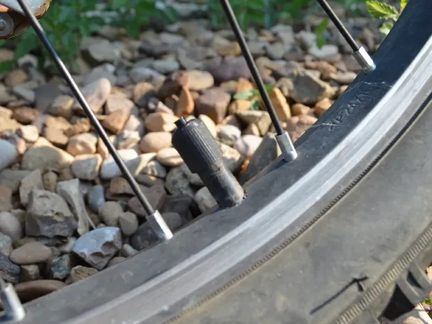 Valve stem cap with print in place air release