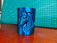 Pot à crayons tête de cheval en relief — photo 1