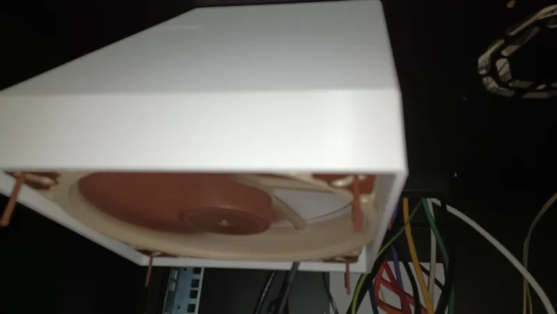 200mm to 120mm (NF-A20 for Digitus Unique) fanduct