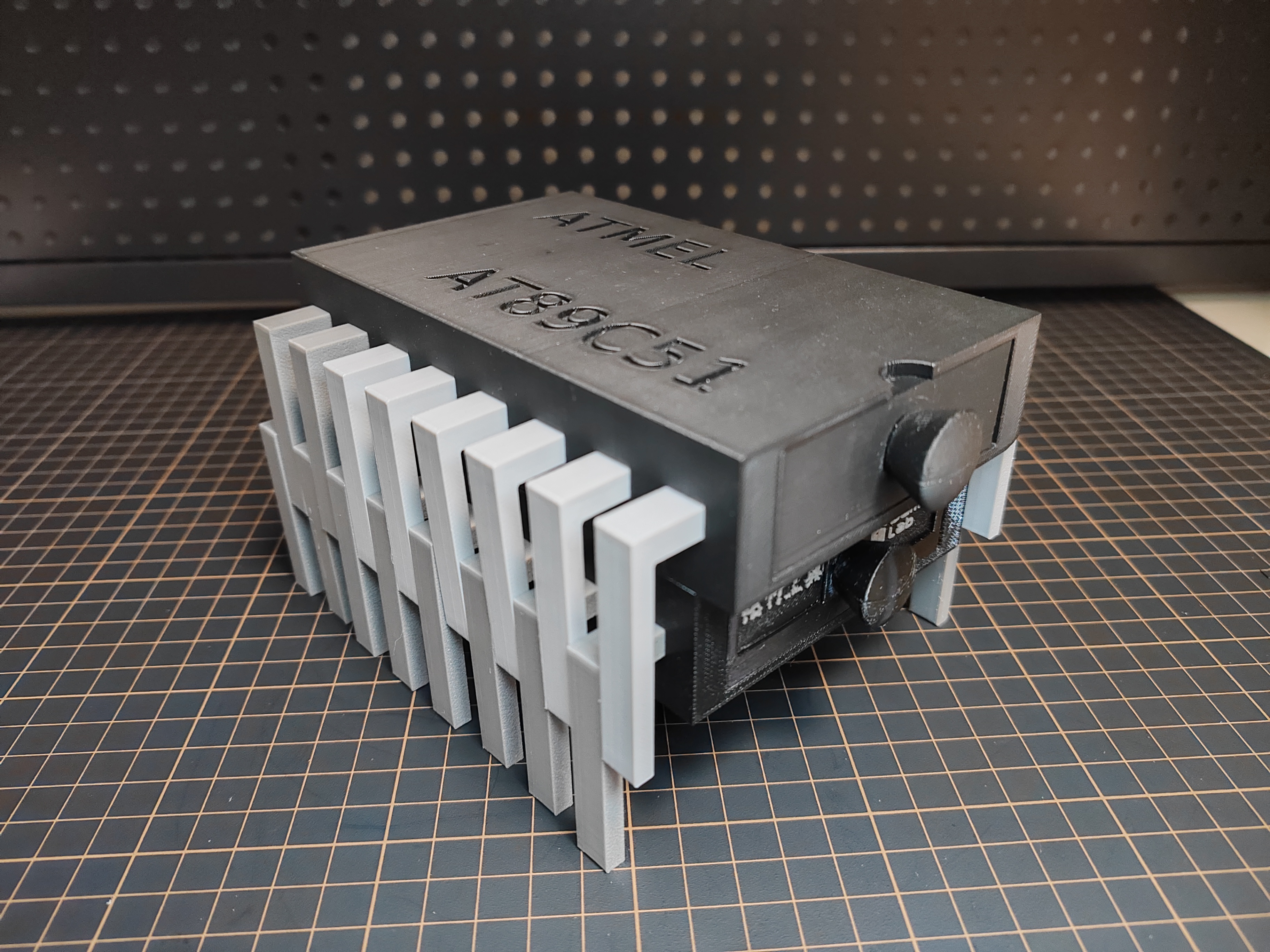 I made the microcontroller into a gadget organizer with an editable ...
