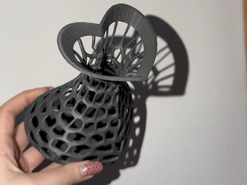 Vaso cuore traforato decorativo