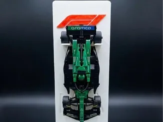 Speed Champions F1 stand Aston Martin
