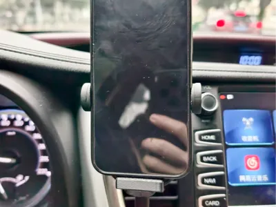 Xiaomi wireless car charger riser, compatible with both iPhones and Android phones like VIVO
