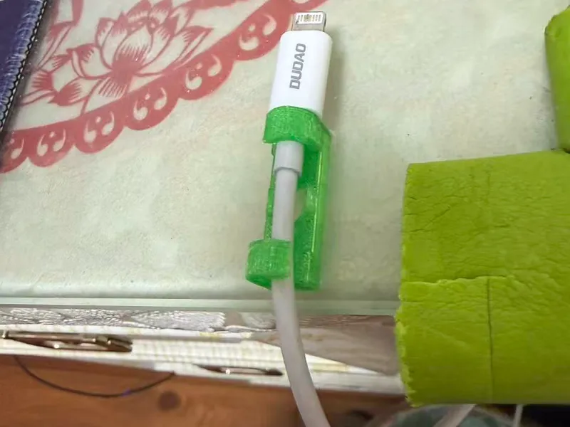 电线理线器 卡扣