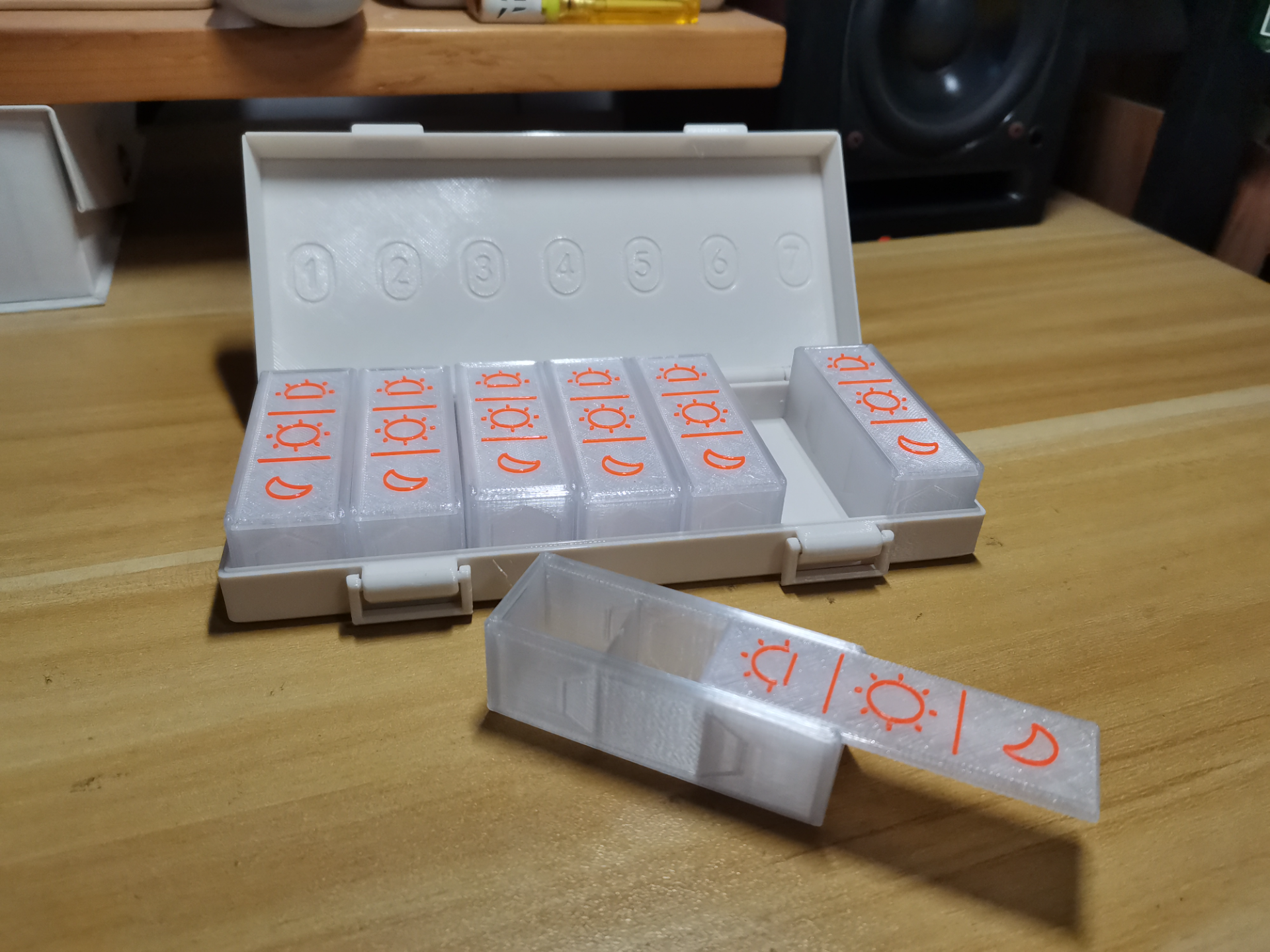 便携药盒/一周七天/一日三餐