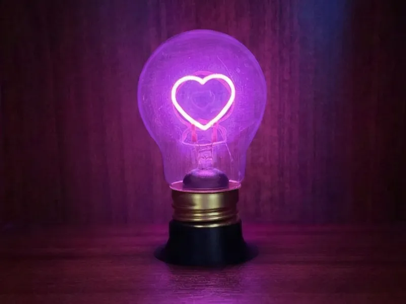E40 light bulb stand