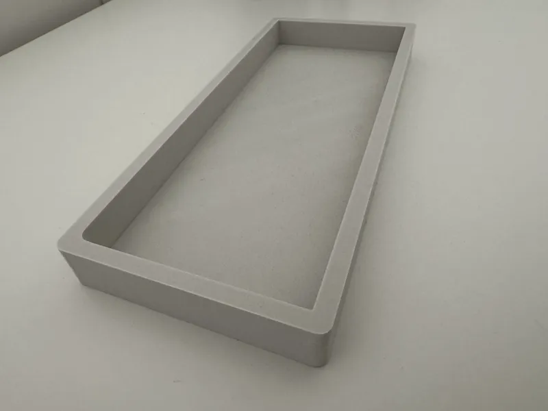 simple tray