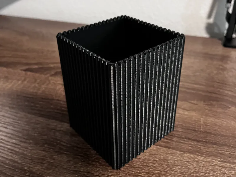 modern ribbed pencil cup
