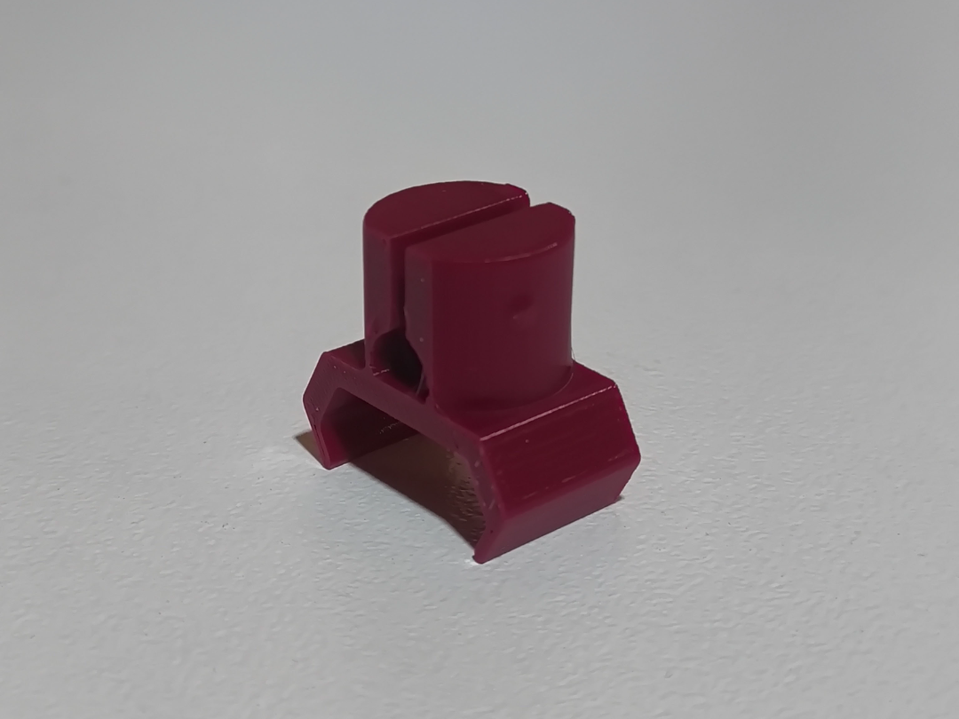 Pass-thru socket organizer for SocketFinity