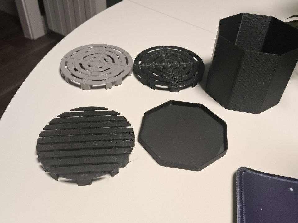 Round pallets (different shapes)