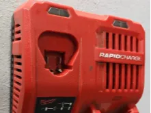 honeycomb/HSW m12/18 battery charger holder