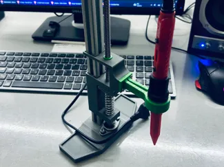 Heat insert press