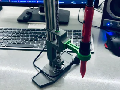 Heat insert press