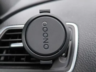 OOONO 2 Car Snap-Clip 