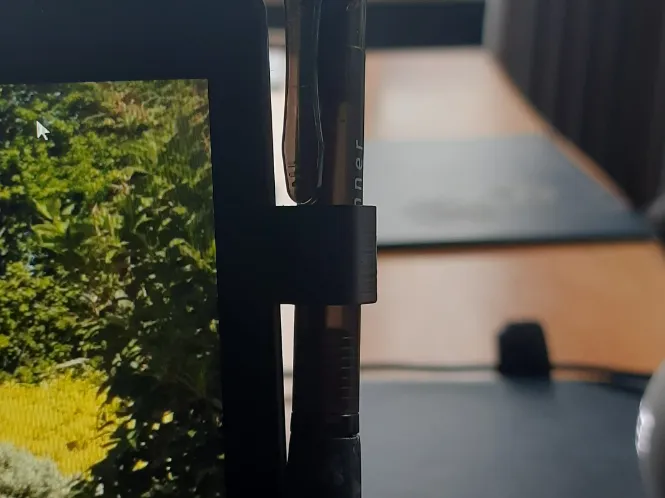 Acer Aspire 3 screen clip pen holder
