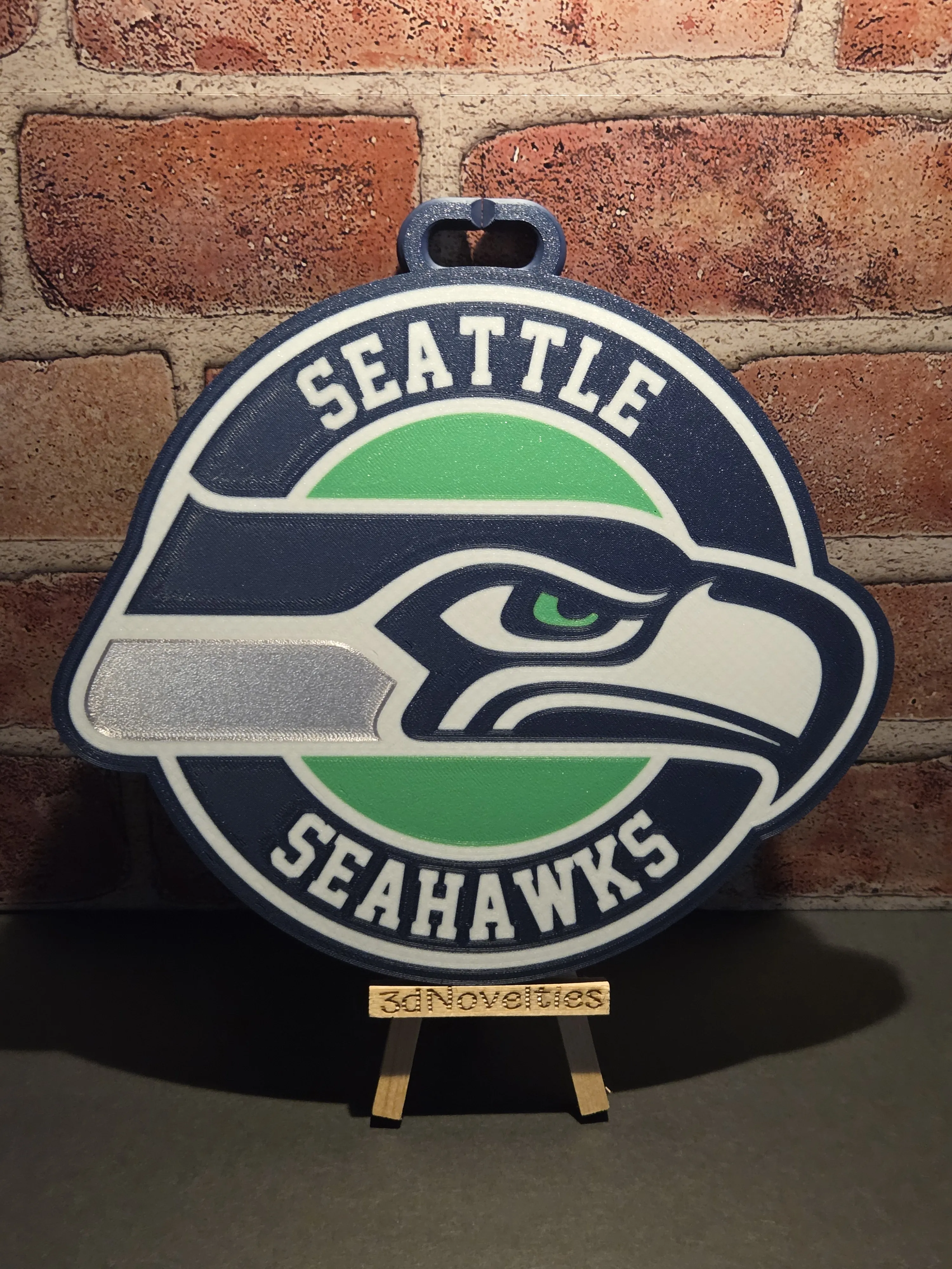 Seattle Seahawks Hype Chain - Free 3D Print Model - MakerWorld