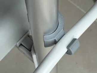 15mm pipe clip with perpendicular 7mm cable clip
