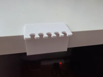 Lagkapten cable holder