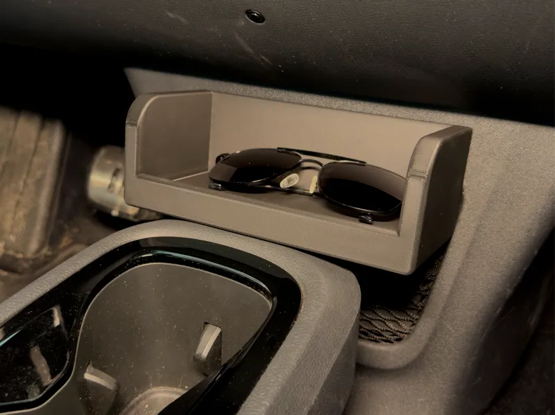 ID.3 Center console shelf