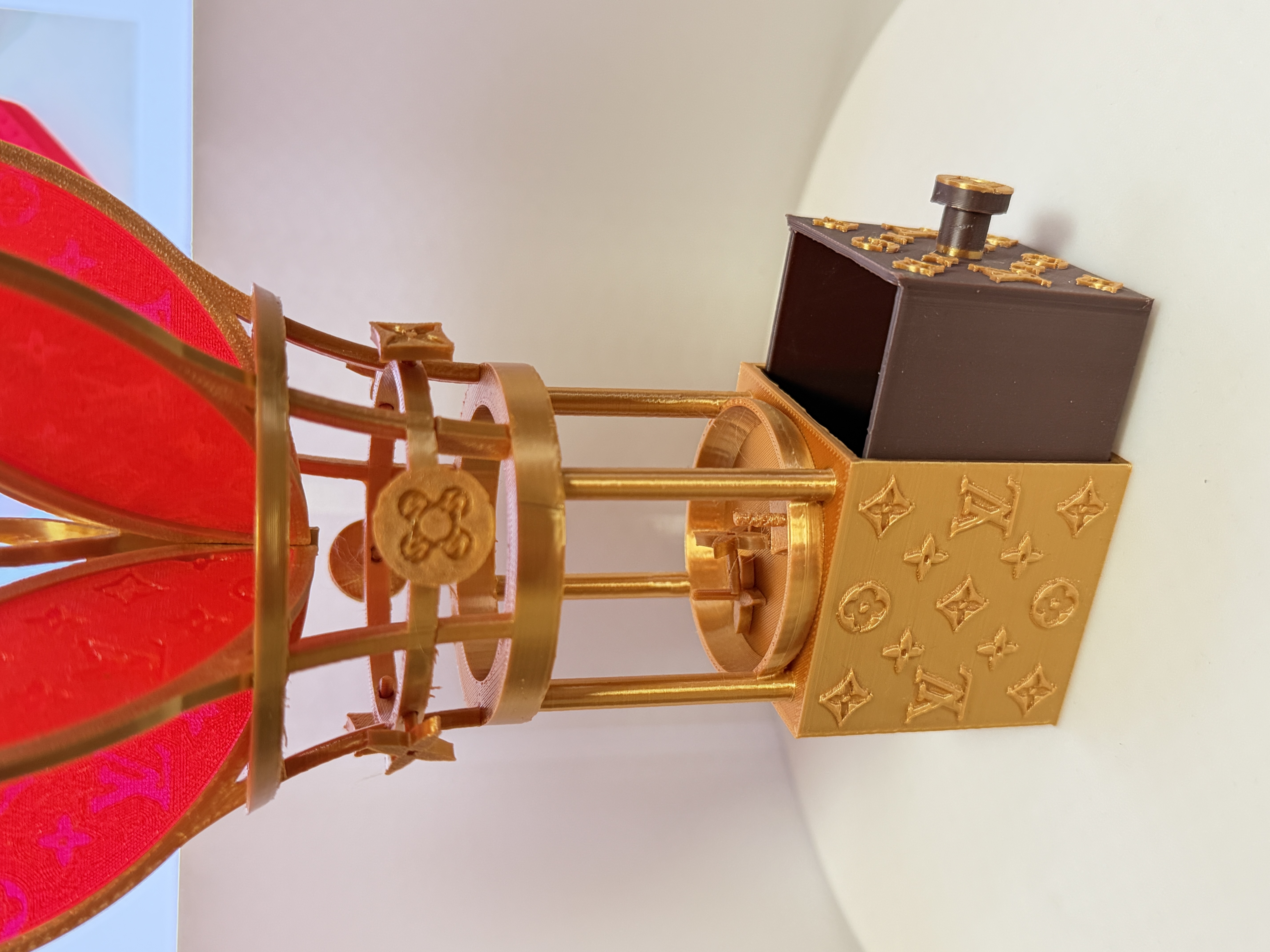【超美品・未使用】Louis Vuitton 気球の置物 オリジナルボックス付き LV Louis Vuitton Hot Air Balloon Jewelry Storage Box MONTGOLFIRE