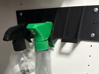 Sprühflaschenhalter