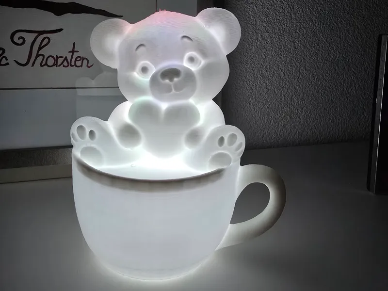 Valentinstag Variante Bär mit Tasse