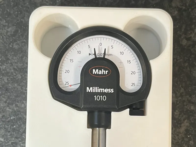 Mahr Messuhr - Box
