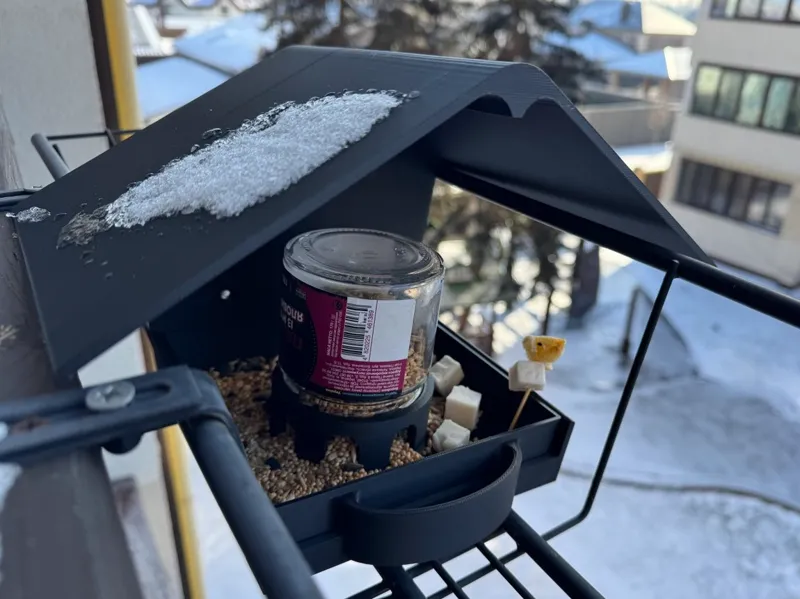 Simple Bird Feeder (66mm Jar Compatible)