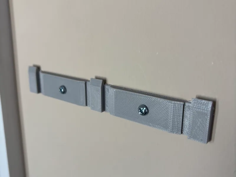 Screw Mount Bracket for Command 4 Key Rail